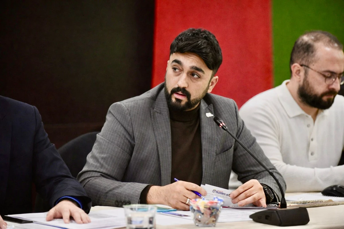 HİZMET-İŞ, T&Uuml;RKİYE&rsquo;NİN EN B&Uuml;Y&Uuml;K İŞ&Ccedil;İ SENDİKASI OLDU