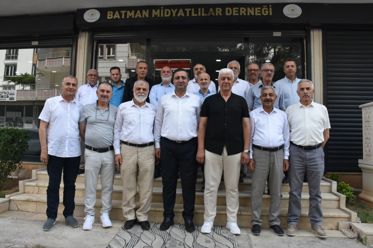HÜDA PAR BATMAN MİLLETVEKİLİ SERKAN RAMANLI VE HEYETİ, MİDDER'E NEZAKET ZİYARETİNDE BULUNDU