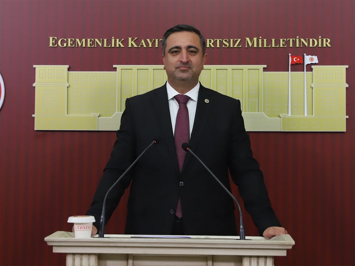H&Uuml;DA PAR S&ouml;zc&uuml;s&uuml; Ramanlı'dan ekonomi y&ouml;netimine 'fon krizi' sorusu