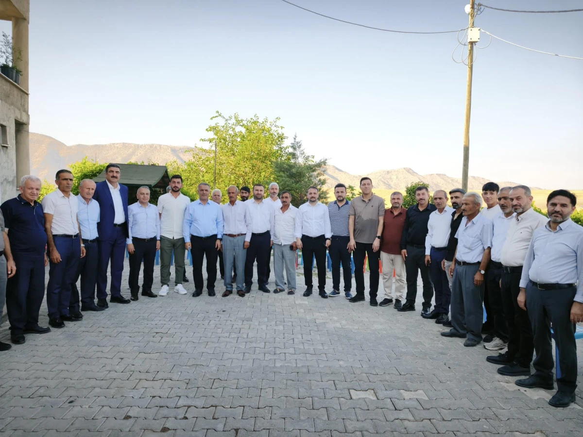 H&uuml;seyin Şansi, Taymur Aileleri Arasındaki Barışa Vesile Oldu