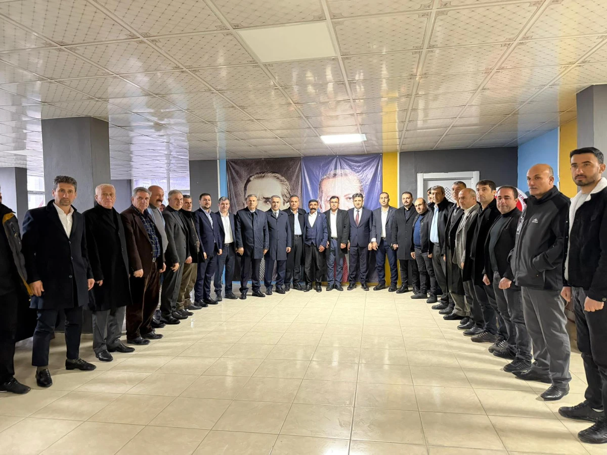 İL BAŞKANI H&Uuml;SEYİN ŞANSİ KOZLUK&rsquo;TA İFTAR SOFRASINDA VATANDAŞLARLA BULUŞTU