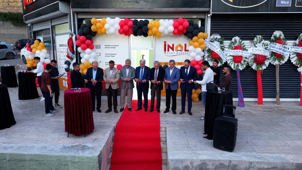 İNAL ET&Uuml;T MERKEZİ KAPILARINI &Ouml;ĞRENCİLERE A&Ccedil;TI