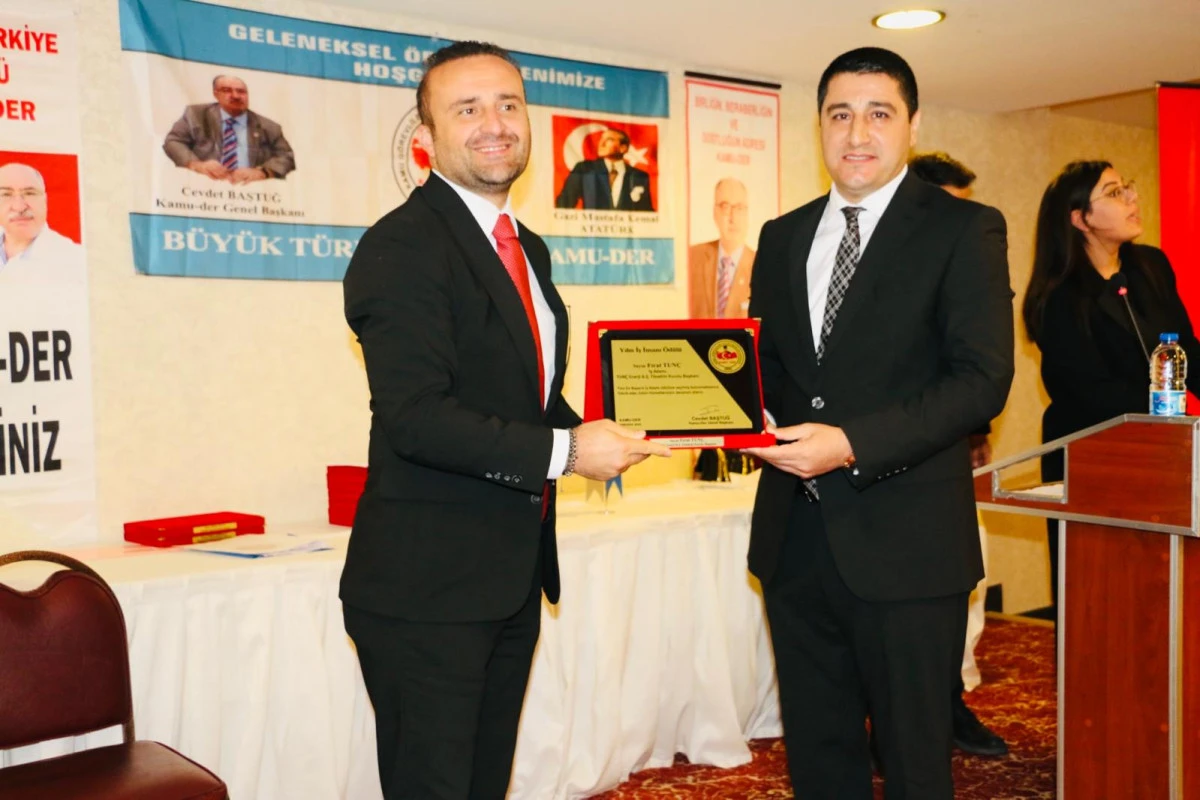 KAMU-DER’DEN TUNÇ’A YILIN ÖDÜLÜ