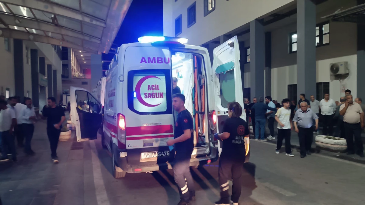 KOZLUK'TA HAYVANIN BOYNUZ DARBESİYLE YARALANAN GEN&Ccedil; TEDAVİ ALTINA ALINDI