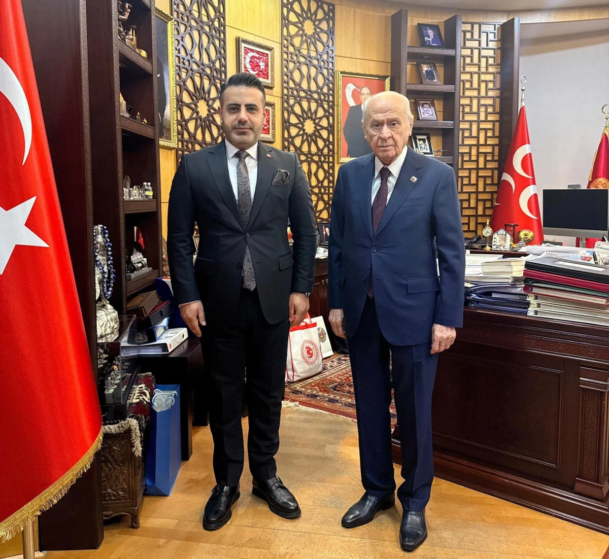 MHP İL BAŞKANI &Ccedil;ETİN BAH&Ccedil;ELİ&rsquo;Yİ ZİYARET ETTİ