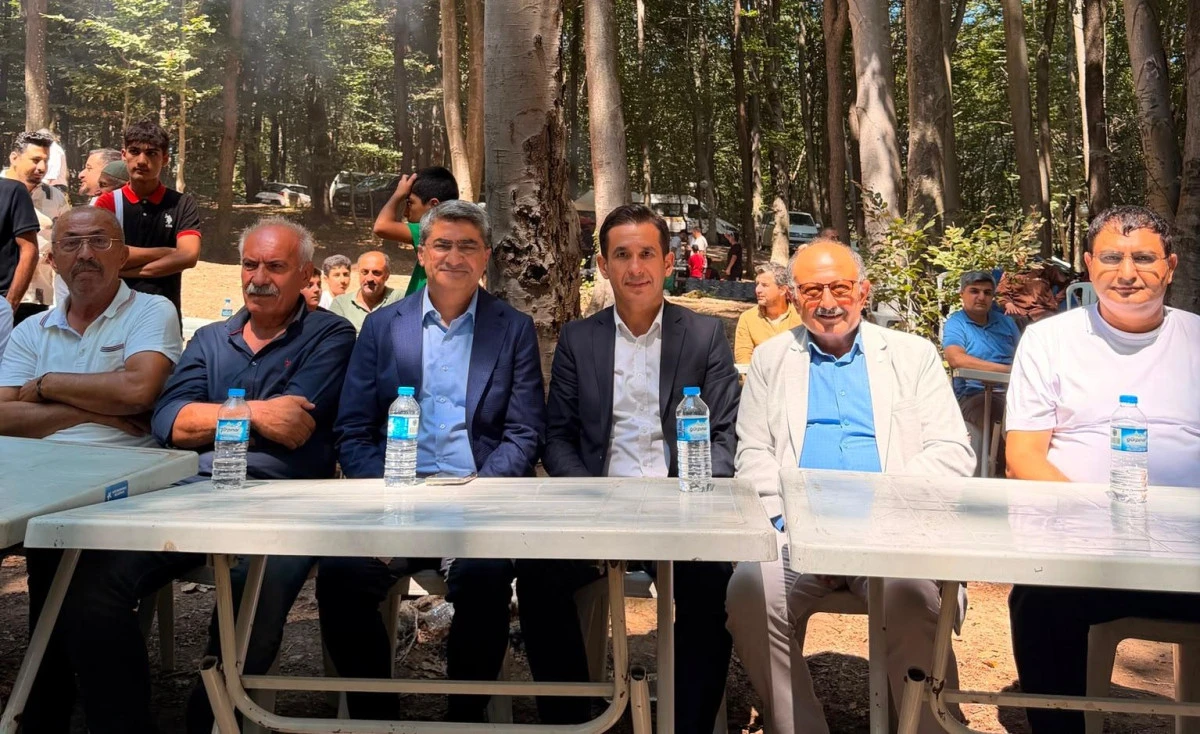 MİLLETVEKİLİ EKMEN: &ldquo;BARIŞ S&Uuml;RECİ BAŞARIYA ULAŞMALI&rdquo;