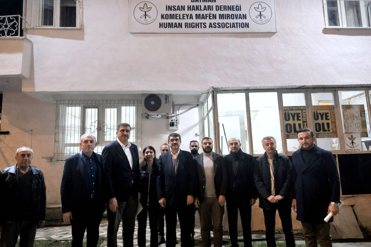 MİLLETVEKİLİ NASIROĞLU'NDAN İHD VE İŞ İNSANI EBEDİN SERTKAYA'YA ZİYARET