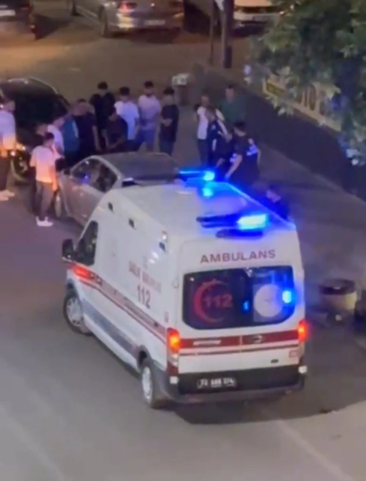 MOTOSİKLET SÜRÜCÜSÜ KONTROLÜ KAYBEDEREK KAZA YAPTI: BİR YARALI