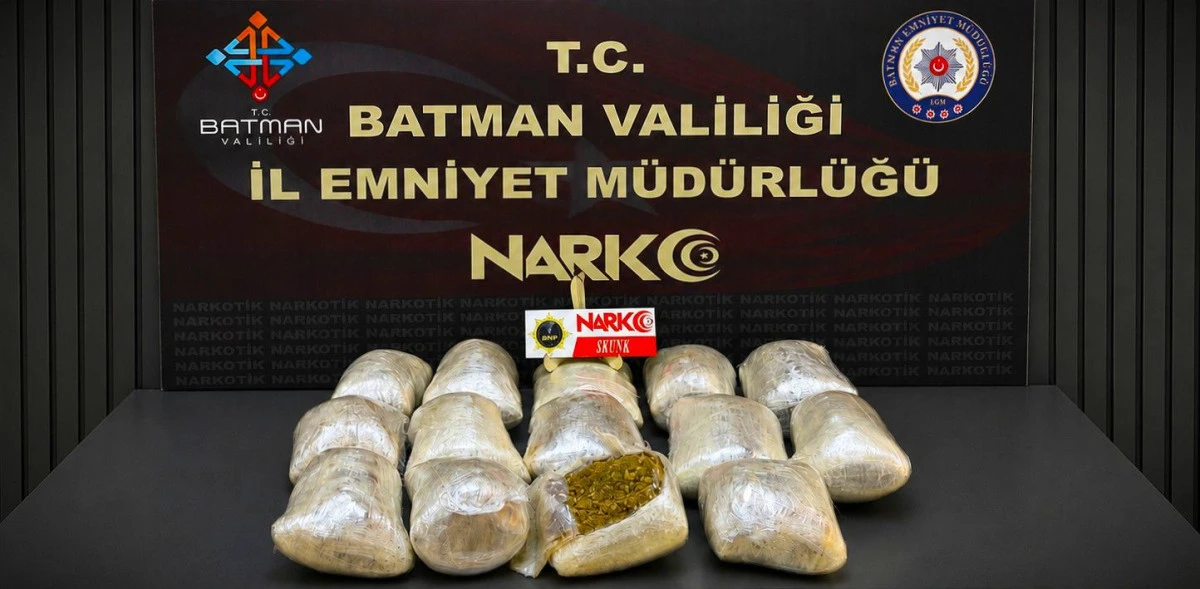 NARKOTİK EKİPLERİ UYUŞTURUCU TACİRLERİNE GE&Ccedil;İT VERMİYOR