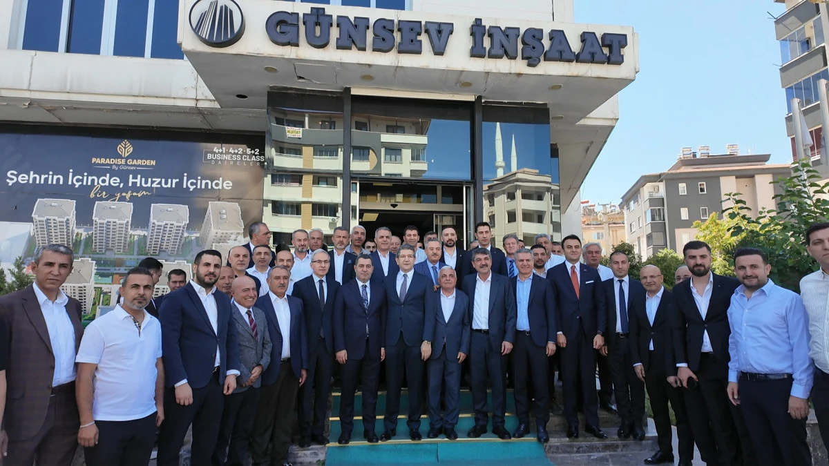 NASIROĞLU: "GAZİANTEP'İN BAŞARI HİK&Acirc;YESİNİ BATMAN'DA DA YAZACAĞIZ"