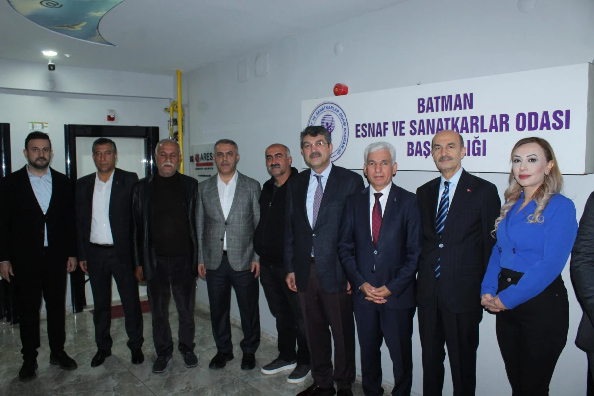 Nasıroğlu ve AK Parti teşkilatından esnaf odasına ziyaret