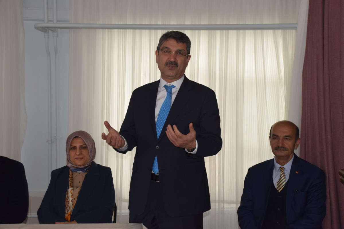 Nasıroğlu'ndan eğitime vurgu ‘Binalara değeri insan kazandırır’