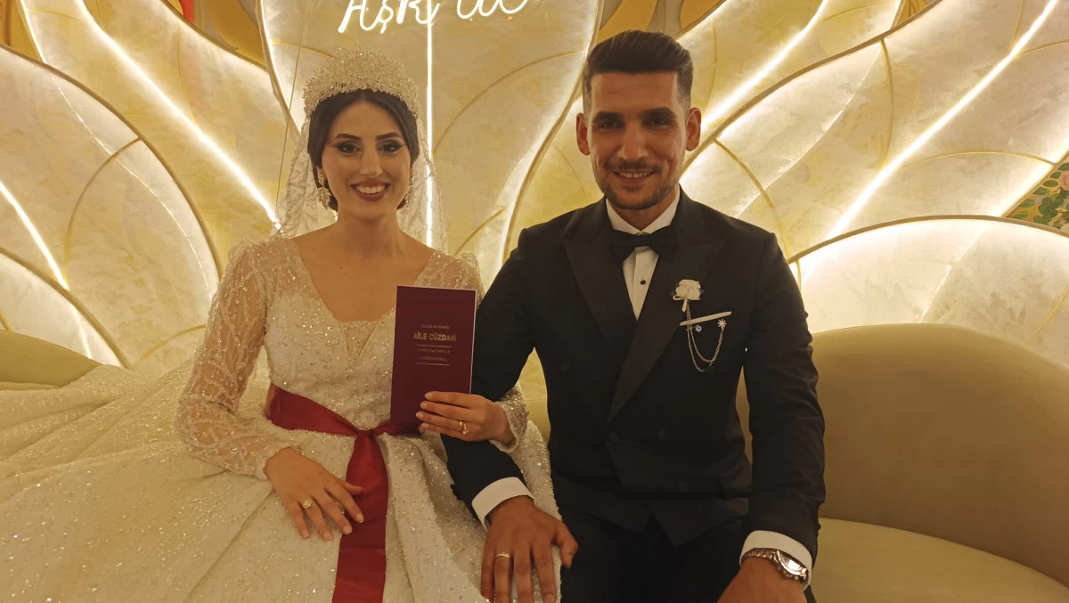 OĞUZHAN VE SEVİM AİLESİNİN MUTLU G&Uuml;N&Uuml;