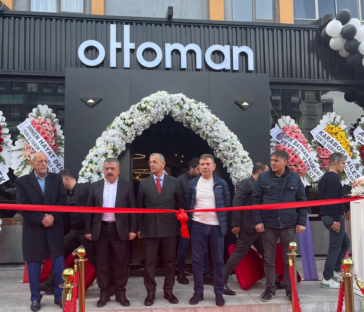 OTTOMAN CAFE HİZMETTE AÇILDI