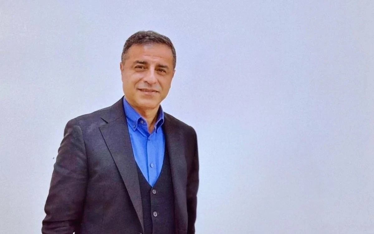 Selahattin Demirtaş&rsquo;tan yeni yazı: &lsquo;Az kaldı&rsquo;