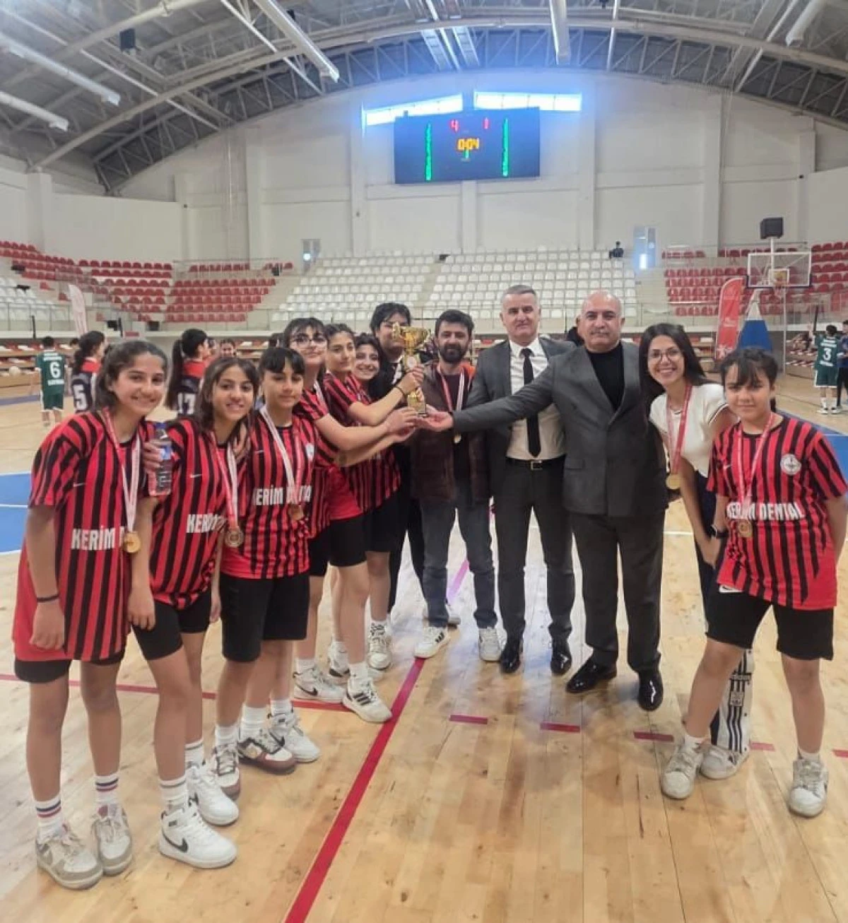 TOKİ DUMLUPINAR ORTAOKULUNDAN &Ouml;RNEK BAŞARI