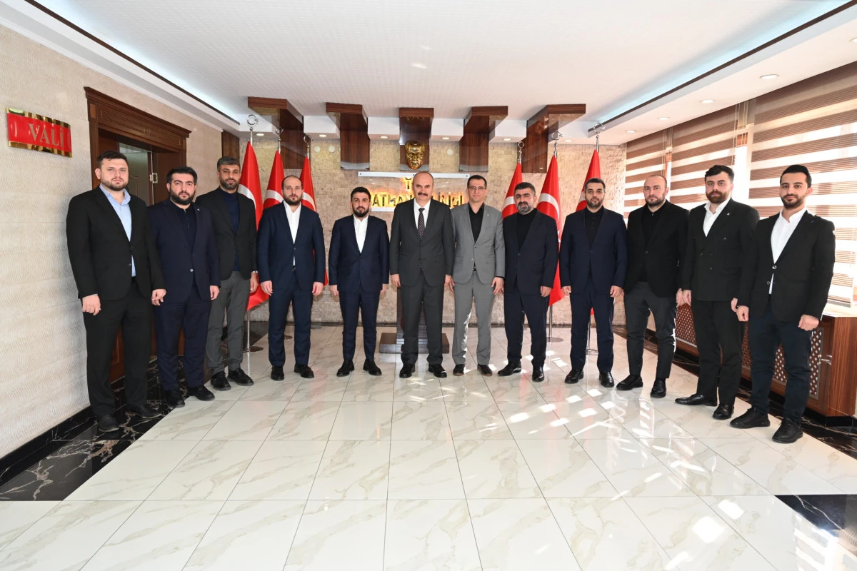 T&Uuml;RKİYE GEN&Ccedil;LİK VAKFI (T&Uuml;GVA) VALİ EKREM CANALP&rsquo;I ZİYARET ETTİ