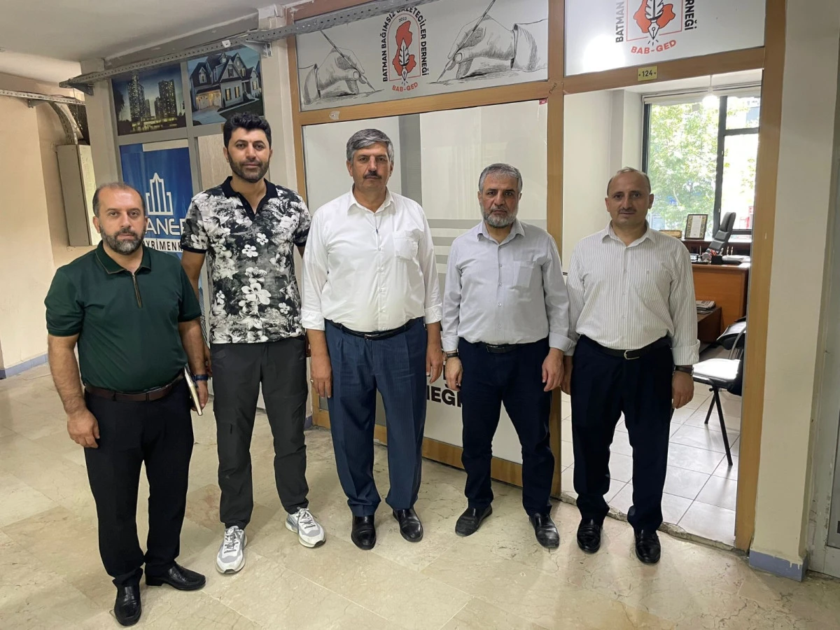 UEB Şube Başkanı &Ccedil;ift&ccedil;i&rsquo;den Esnaf ve Halka Davet