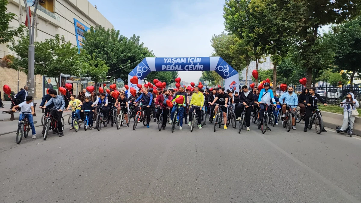YAŞAM HASTANESİ &ldquo;SAĞLIKLI YAŞAM İ&Ccedil;İN PEDAL &Ccedil;EVİRDİ&rdquo;
