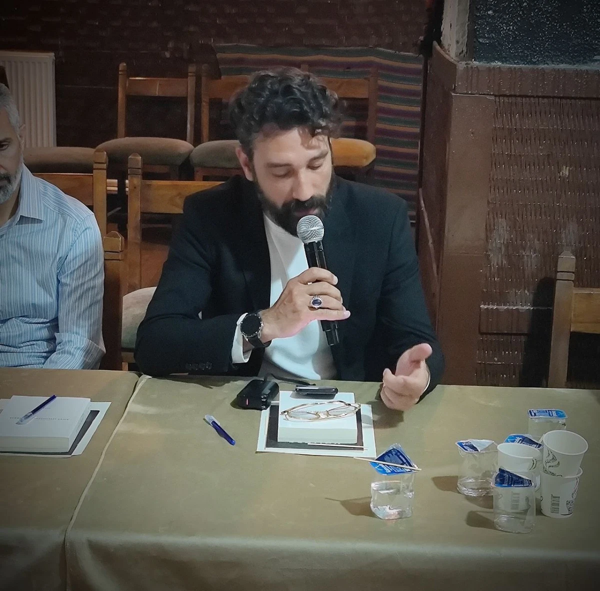 YAZAR ORHAN DOYAN'DAN DİYARBAKIR'DA FİLİSTİN VE SİVİL DİRENİŞ MESAJI