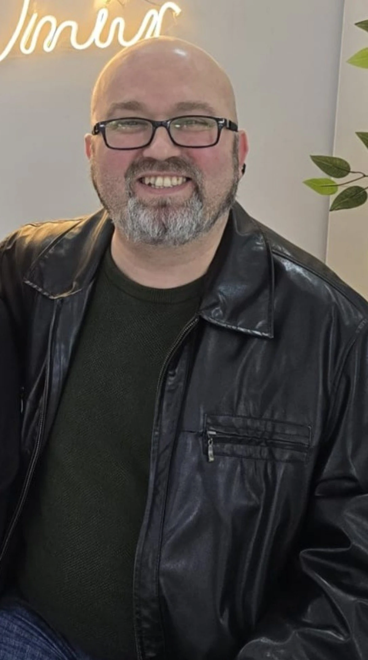 YAZAR POLAT ONAT&rsquo;IN YENİ KİTABI YAYIMLANDI