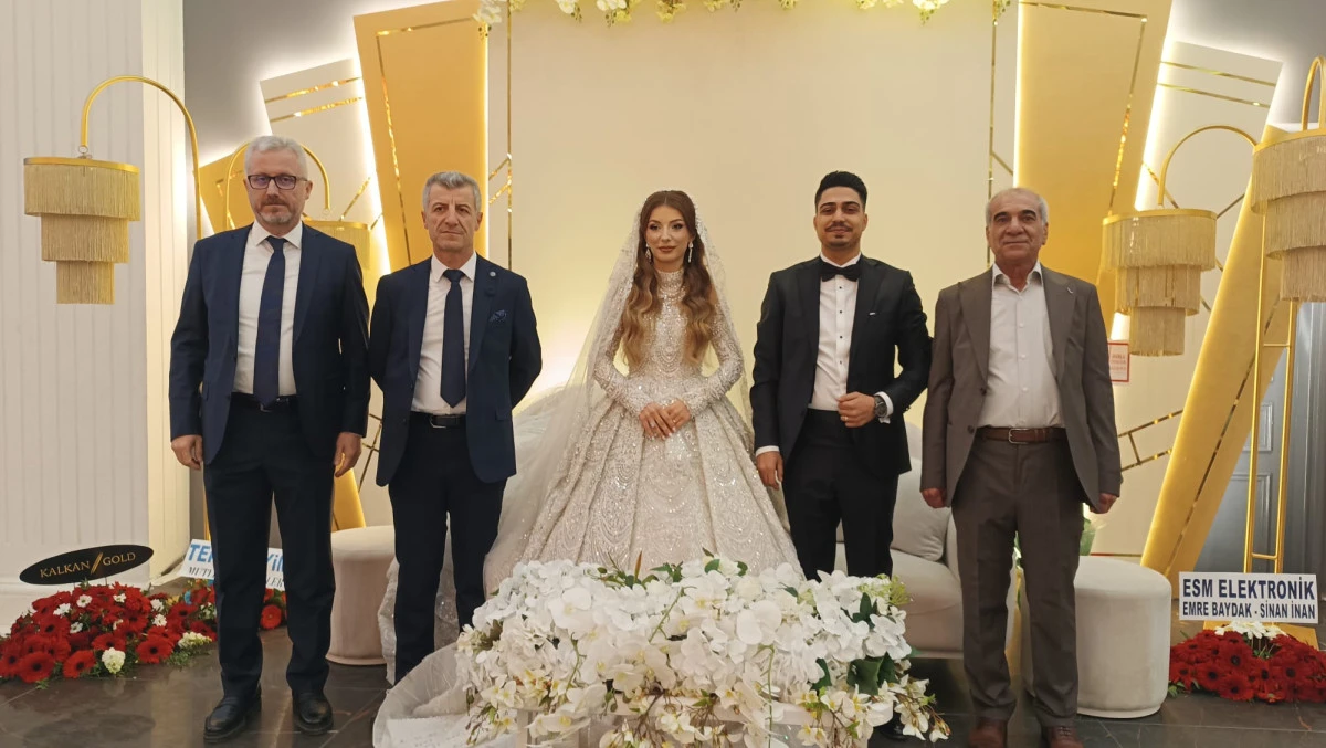 YILDIRIM VE ASLANLI AİLESİNİN MUTLU G&Uuml;N&Uuml;