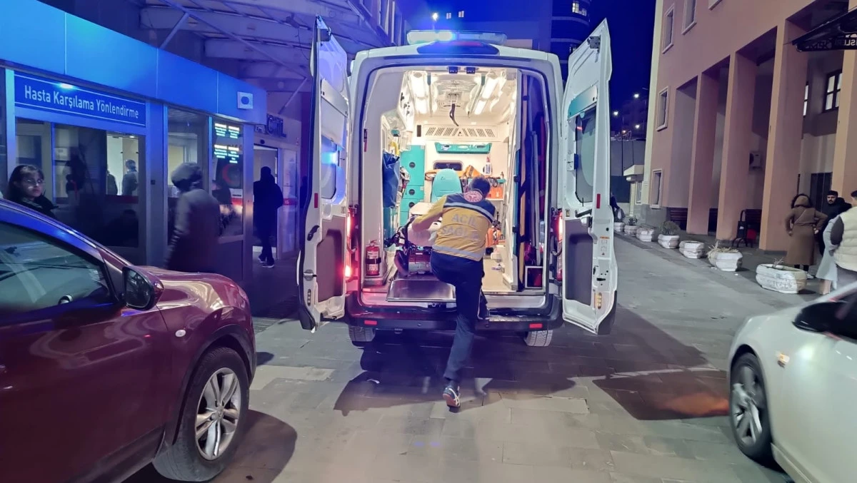 YOL VERME TARTIŞMASI KANBLI BİTTİ: 1 YARALI