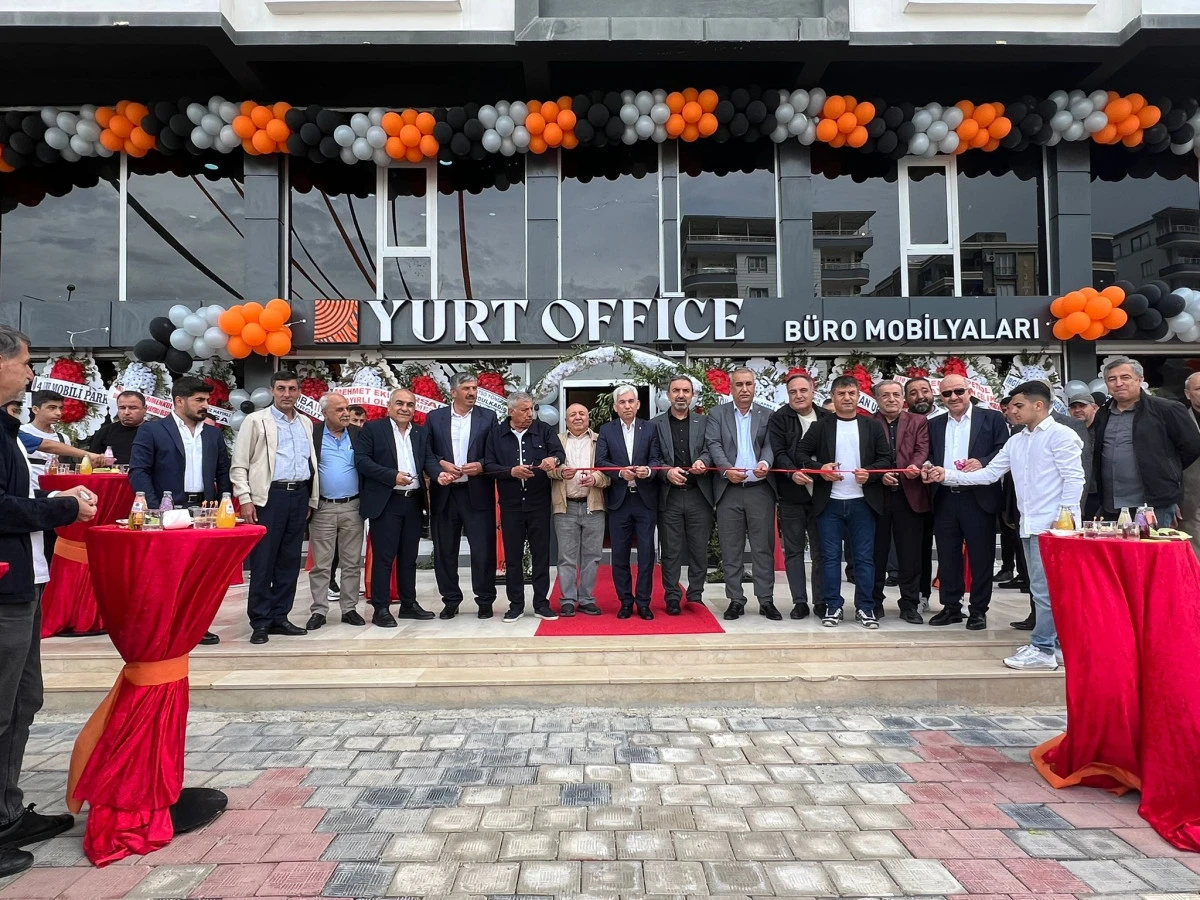 Yurttaş Ailesi&rsquo;nden B&uuml;ro Mobilyası Yatırımı: Yurt Office Hizmete A&ccedil;ıldı
