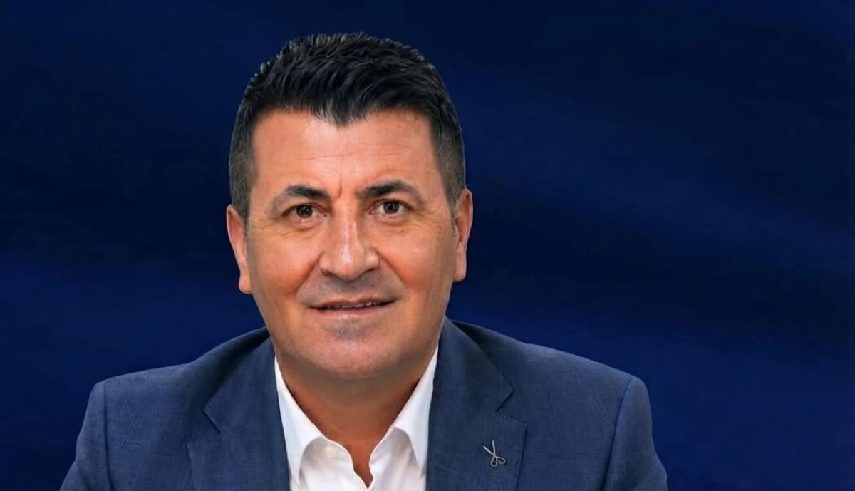 ZENGİN, BASIN MENSUPLARININ G&Uuml;N&Uuml;N&Uuml; KUTLADI